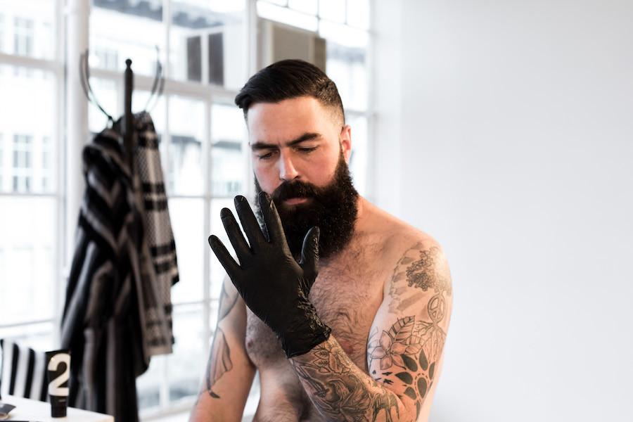 Touching up with the gloves