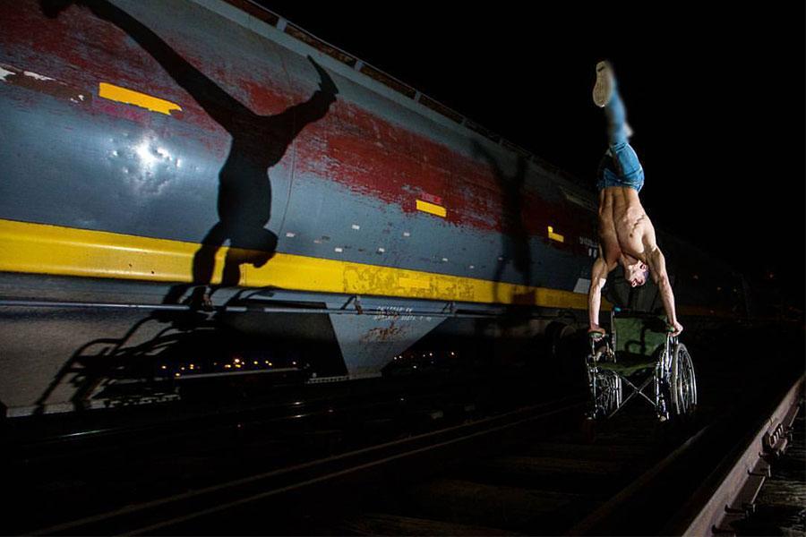 Meet Pitu 👋 An acrobat teaching something different